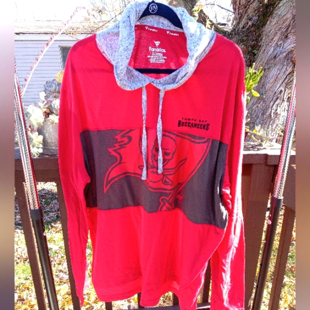Tampa Bay Bucs Long Sleeve Hooded Shirt. Fanatics.